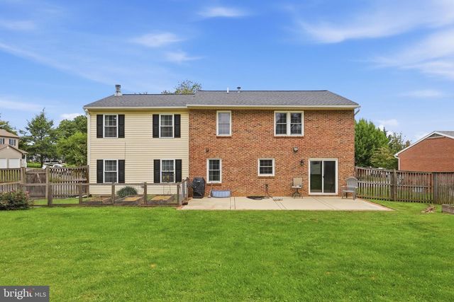 2 SWEET BRIAR LN, Hagerstown, MD 21742