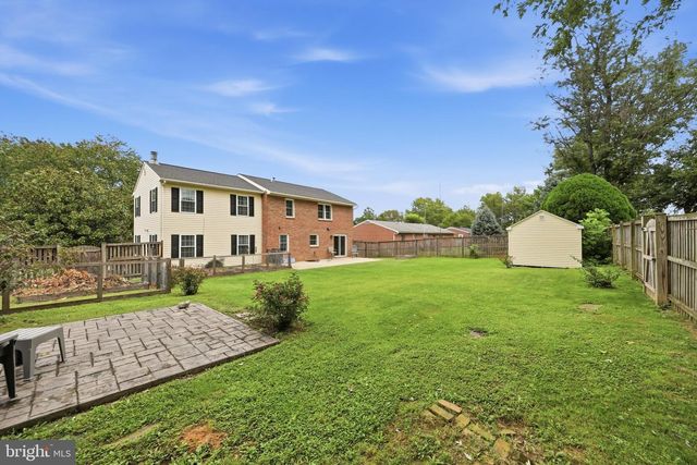 2 SWEET BRIAR LN, Hagerstown, MD 21742