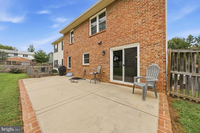 2 SWEET BRIAR LN, Hagerstown, MD 21742