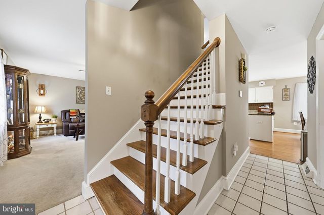2 SWEET BRIAR LN, Hagerstown, MD 21742