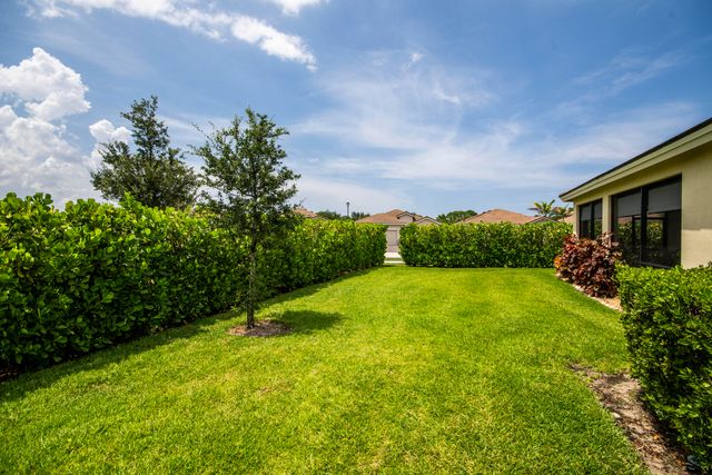 4720 NW Exchange Avenue, Jensen Beach, FL 34957