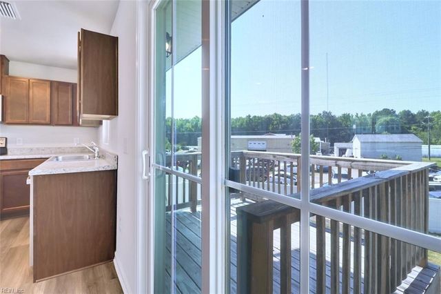 98 Clara CT, Suffolk, VA 23434