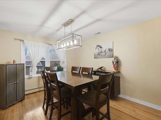 6313 Arcadia Drive, Tinley Park, IL 60477