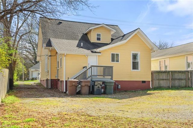 2002 Spring Garden Street, Greensboro, NC 27403