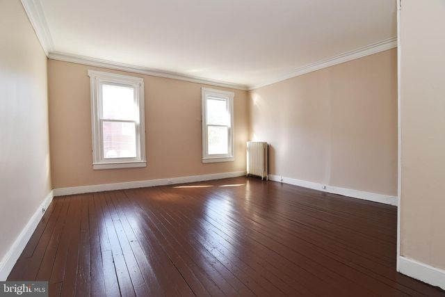 701 W MARKET ST, Pottsville, PA 17901
