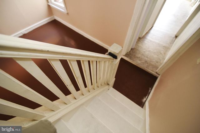 701 W MARKET ST, Pottsville, PA 17901
