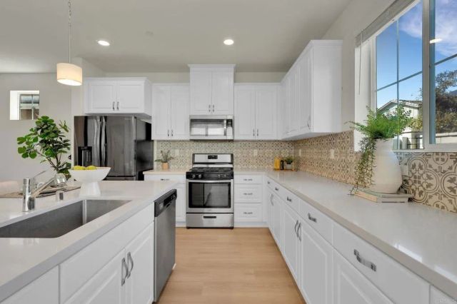 27759 Old Dairy Way, Valley Center, CA 92082