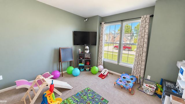 12304 Lincolnshire Drive, Sterling Heights, MI 48312