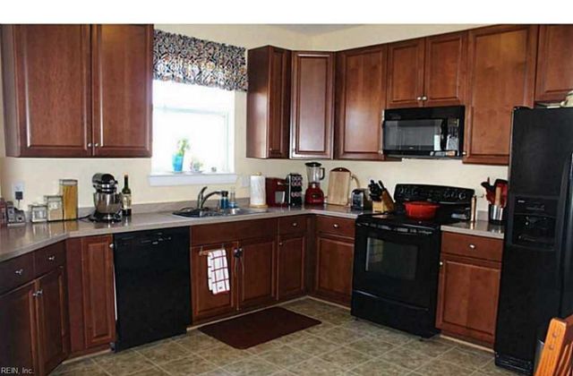 3820 Stumpy Lake LN, Virginia Beach, VA 23456