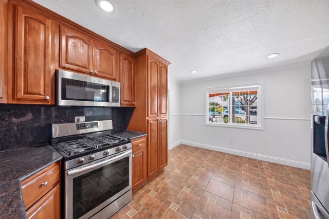 1238 Tahiti Place, Salinas, CA 93905