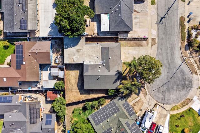 1238 Tahiti Place, Salinas, CA 93905