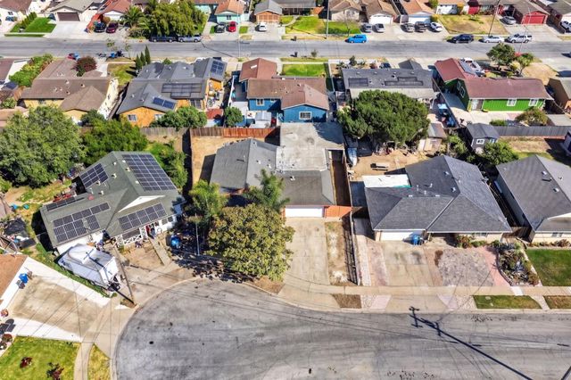 1238 Tahiti Place, Salinas, CA 93905