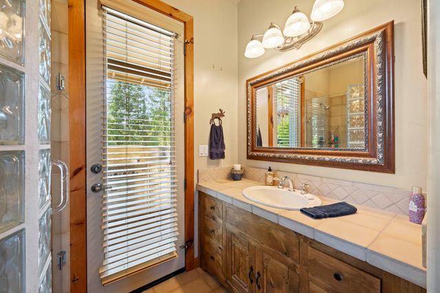 9345 King Rd, Loomis, CA 95650