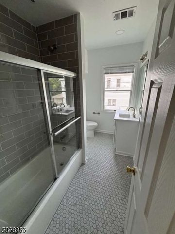 246 Main Ave, Long Hill Twp., NJ 07980