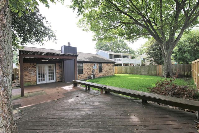 15826 Pipers View, Webster, TX 77598