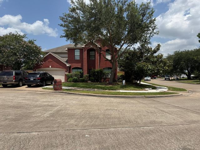 16211 Quiet Canyon Court, Friendswood, TX 77546