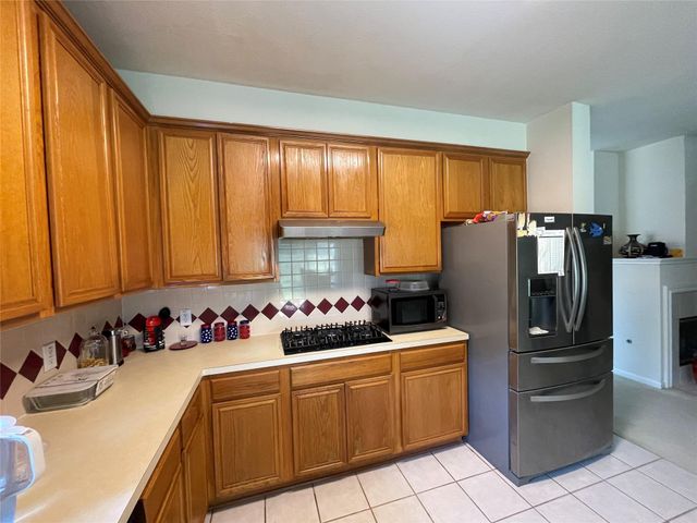 16211 Quiet Canyon Court, Friendswood, TX 77546