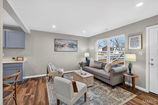 604 Harrison Street, Florissant, MO 63031