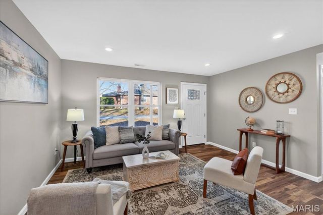 604 Harrison Street, Florissant, MO 63031