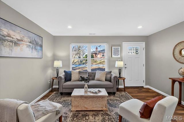 604 Harrison Street, Florissant, MO 63031