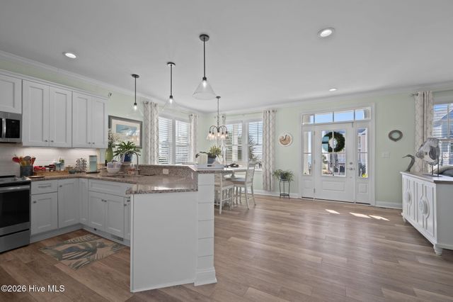 127 Sound Point Drive, Harkers Island, NC 28531