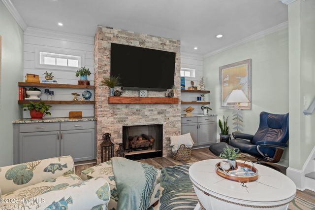 127 Sound Point Drive, Harkers Island, NC 28531