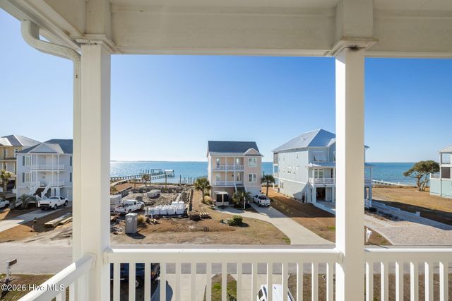 127 Sound Point Drive, Harkers Island, NC 28531