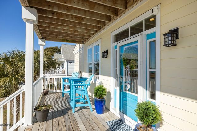 127 Sound Point Drive, Harkers Island, NC 28531