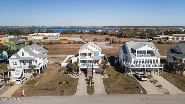 127 Sound Point Drive, Harkers Island, NC 28531