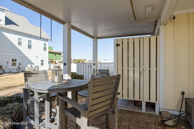 127 Sound Point Drive, Harkers Island, NC 28531