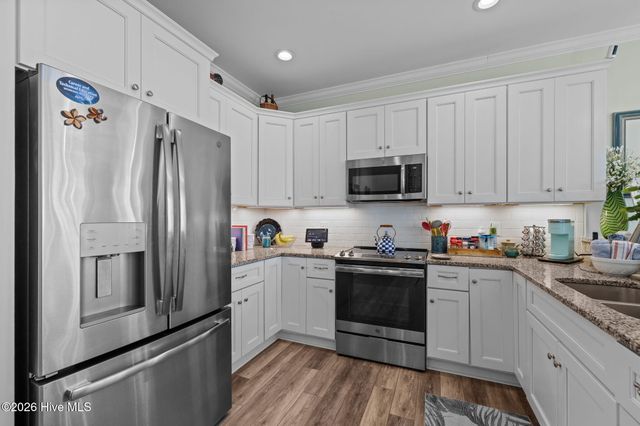 127 Sound Point Drive, Harkers Island, NC 28531