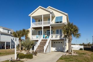 127 Sound Point Drive, Harkers Island, NC 28531