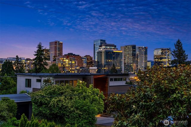 1333 98th Avenue NE, Clyde Hill, WA 98004