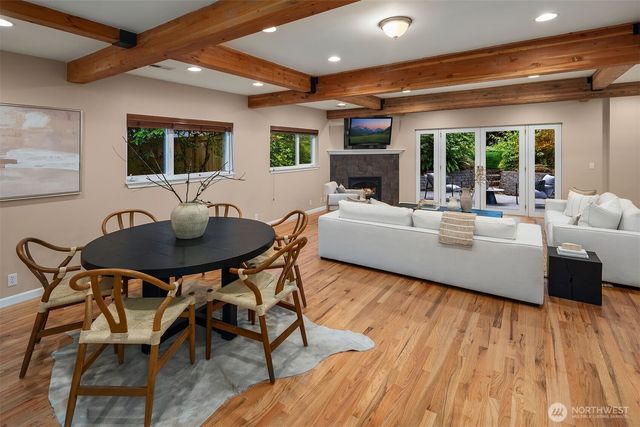 1333 98th Avenue NE, Clyde Hill, WA 98004