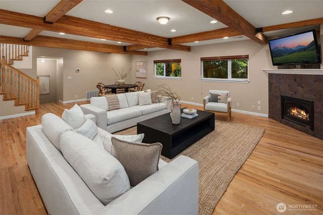 1333 98th Avenue NE, Clyde Hill, WA 98004