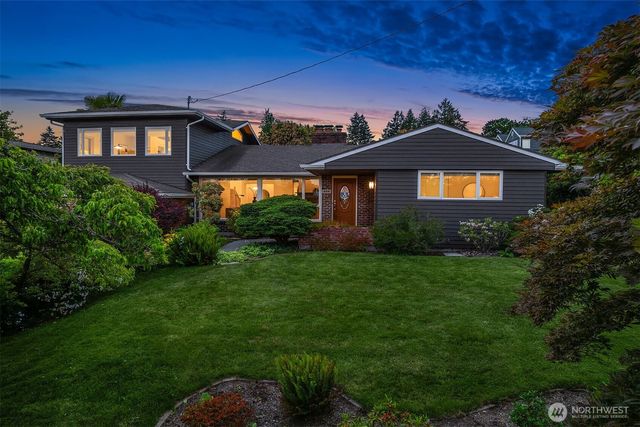1333 98th Avenue NE, Clyde Hill, WA 98004