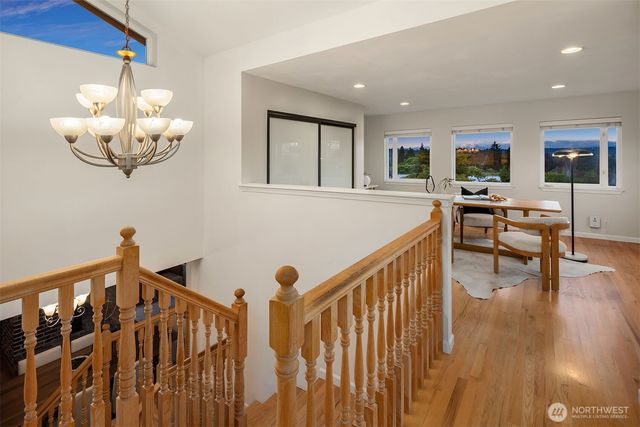 1333 98th Avenue NE, Clyde Hill, WA 98004