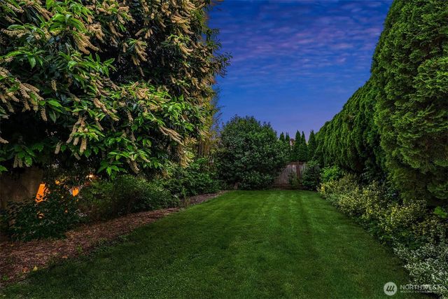 1333 98th Avenue NE, Clyde Hill, WA 98004