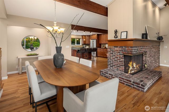 1333 98th Avenue NE, Clyde Hill, WA 98004