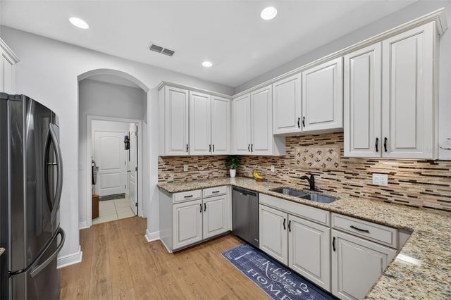 17019 VILESTA DRIVE, Lutz, FL 33548