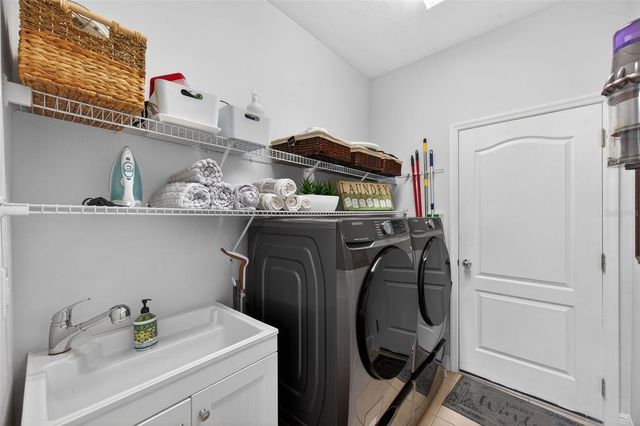 17019 VILESTA DRIVE, Lutz, FL 33548