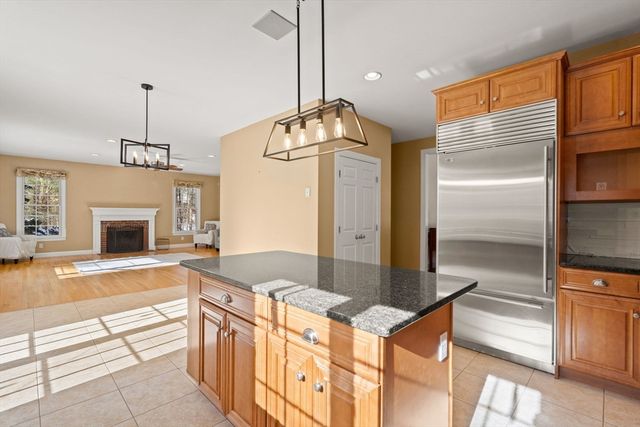 46 Mikayla Ann Dr, Rehoboth, MA 02769