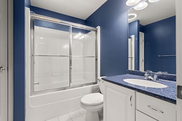 46 Mikayla Ann Dr, Rehoboth, MA 02769