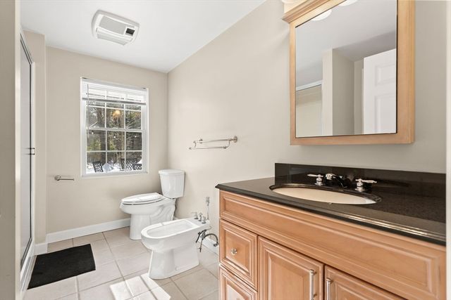 46 Mikayla Ann Dr, Rehoboth, MA 02769