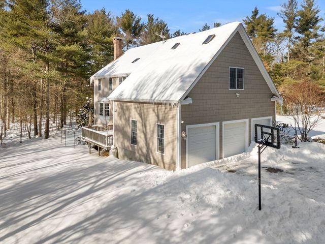 46 Mikayla Ann Dr, Rehoboth, MA 02769