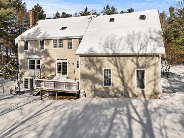 46 Mikayla Ann Dr, Rehoboth, MA 02769