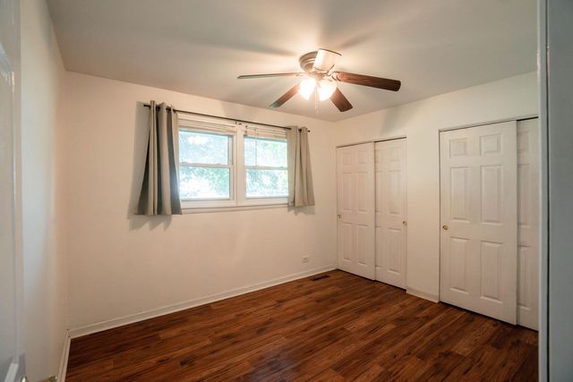 4501 W 90th Place, Hometown, IL 60456