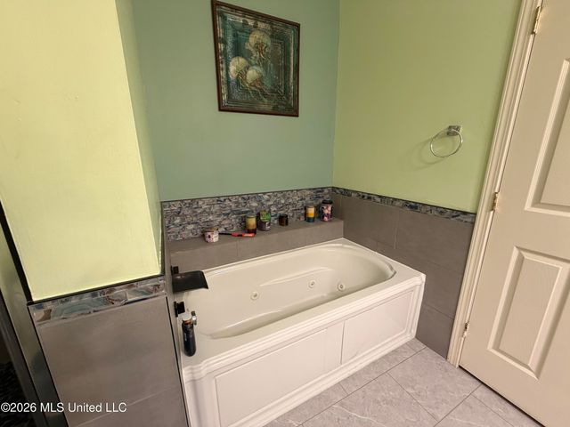 6700 Rue Mornay, Biloxi, MS 39532