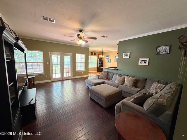 6700 Rue Mornay, Biloxi, MS 39532
