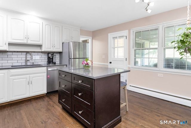 180 Weeping Willow Lane, Fairfield, CT 06825